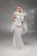 Chantilly Lace Bridal Hood