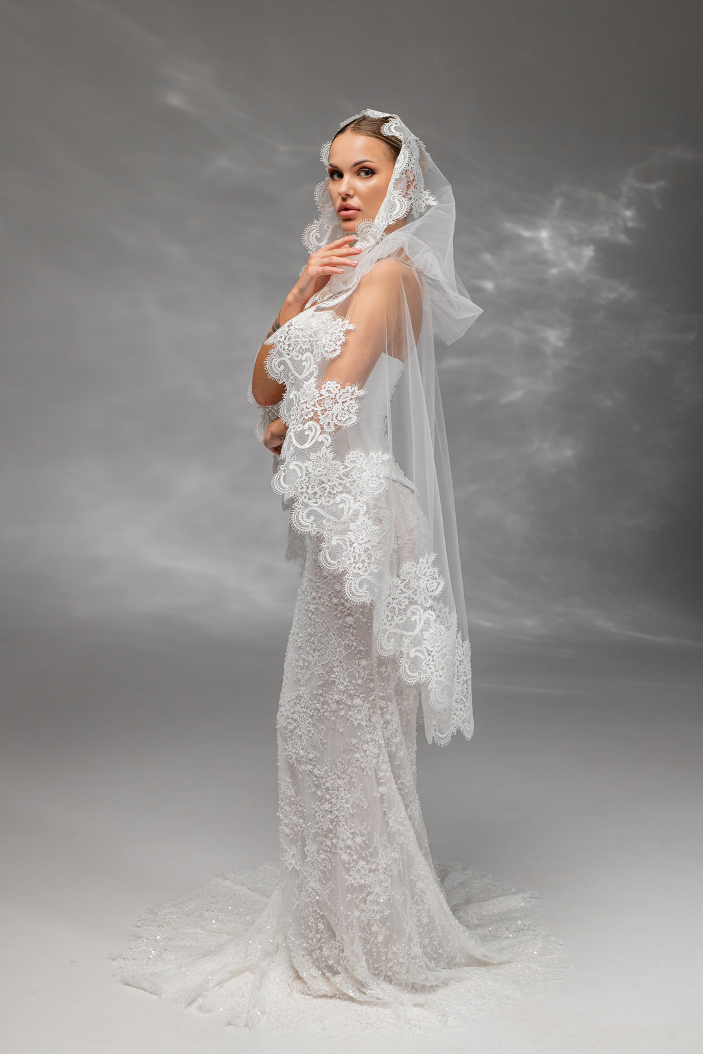 Chantilly Lace Bridal Hood