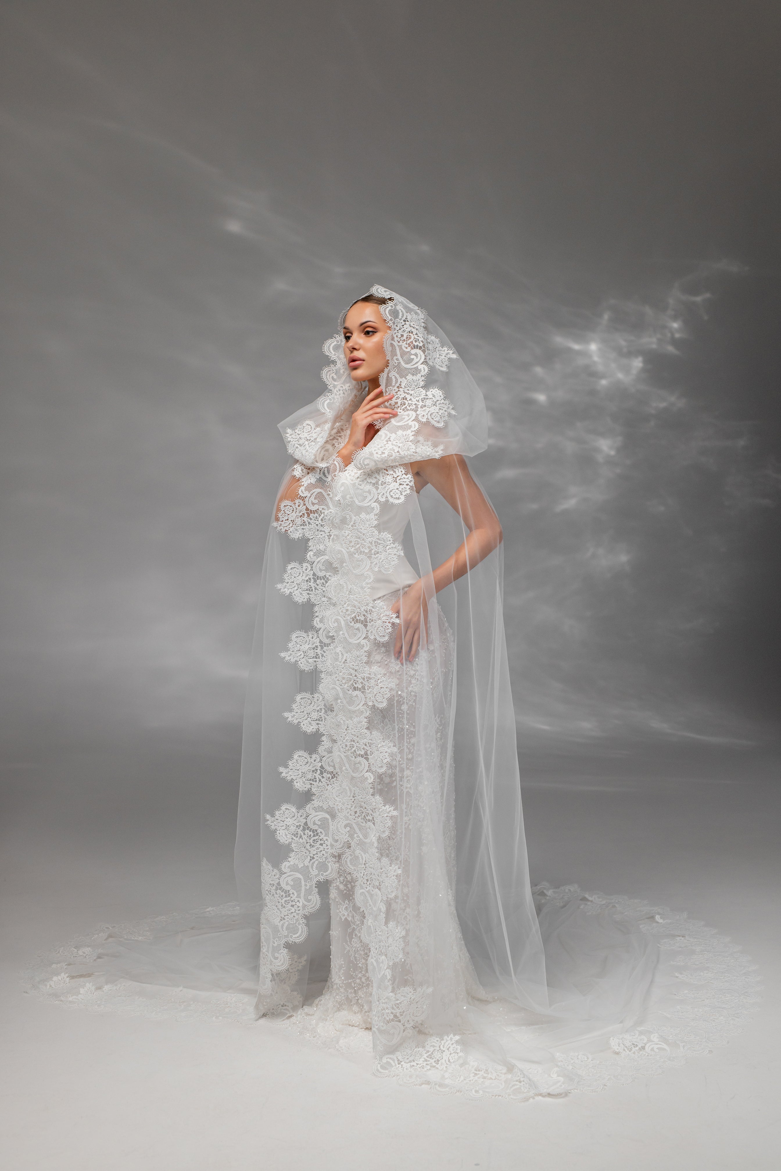 Cathedral-Length Bridal Hood with Macramé Lace