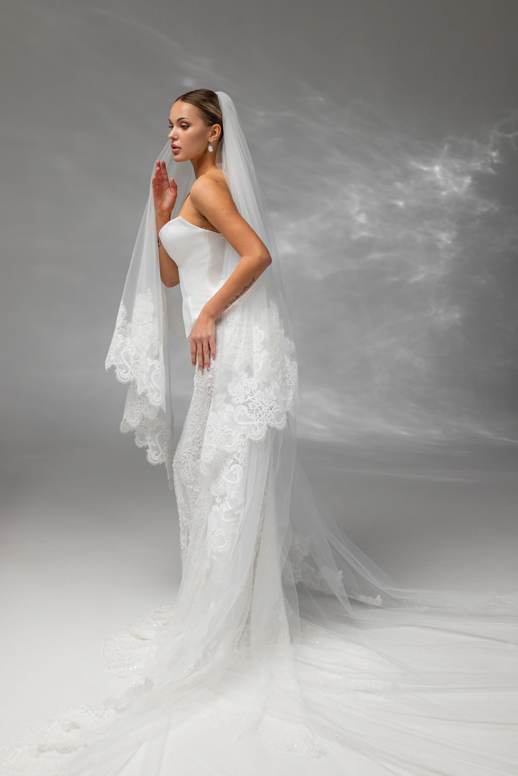 Ivory Royal Cathedral Two-Tier Bridal Veil with Macramé Lace