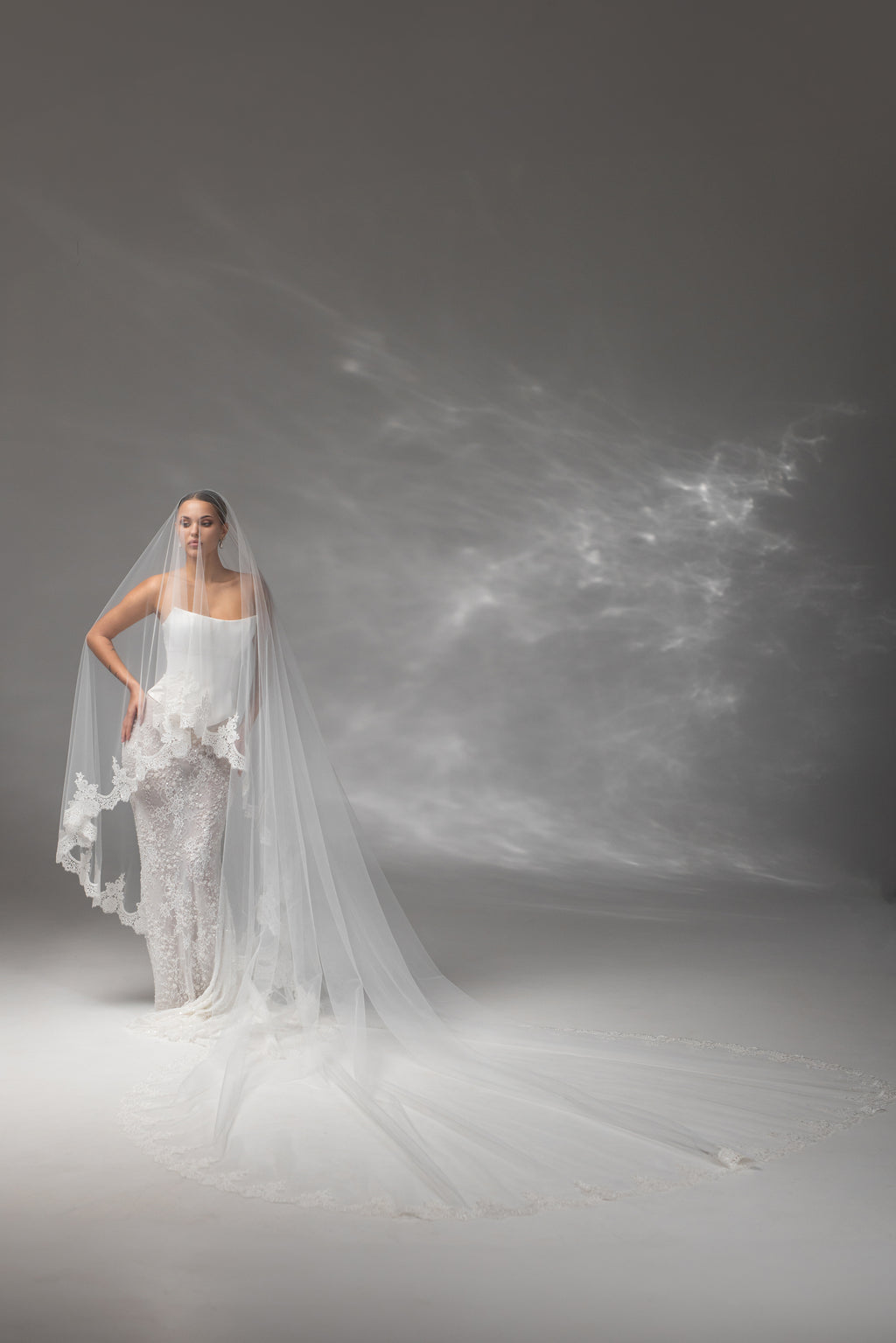 Ivory Royal Cathedral Oval Bridal Veil with Lace