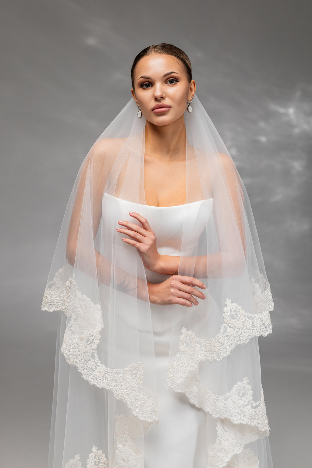Ivory Floor-Length Two-Tier Bridal Veil with Embroidered Lace