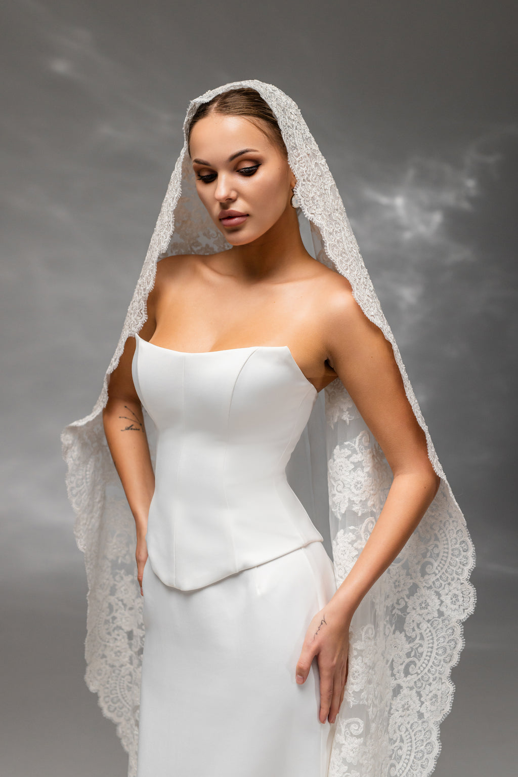 Grand Royal Cathedral Bridal Veil with Embroidered Lace