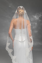 Soft Floor-Length Bridal Veil with Embroidered Lace