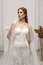 Milky Cathedral Lace Bridal Veil