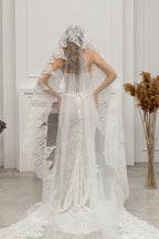 Milky Cathedral Lace Bridal Veil