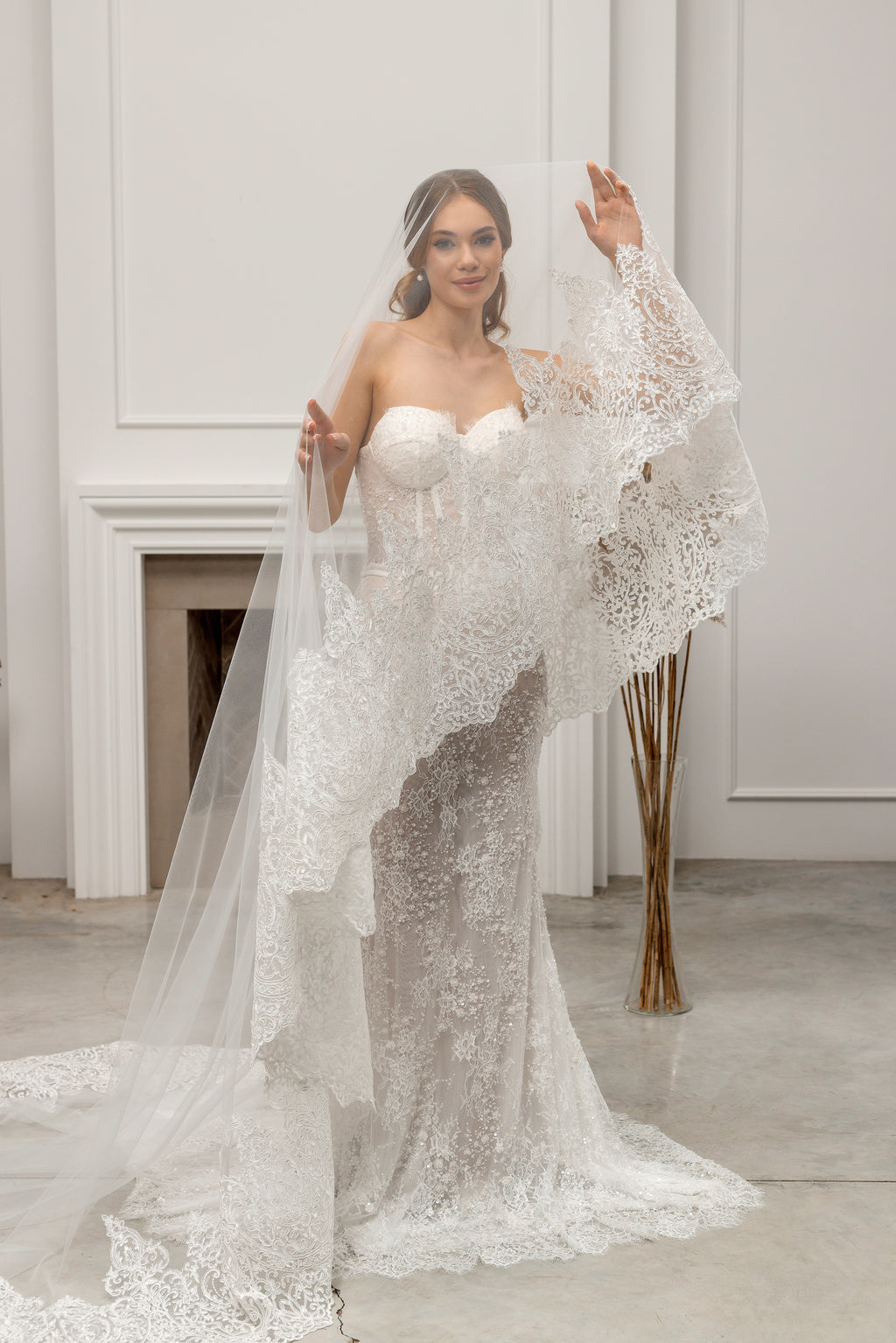 Milky Cathedral Lace Bridal Veil