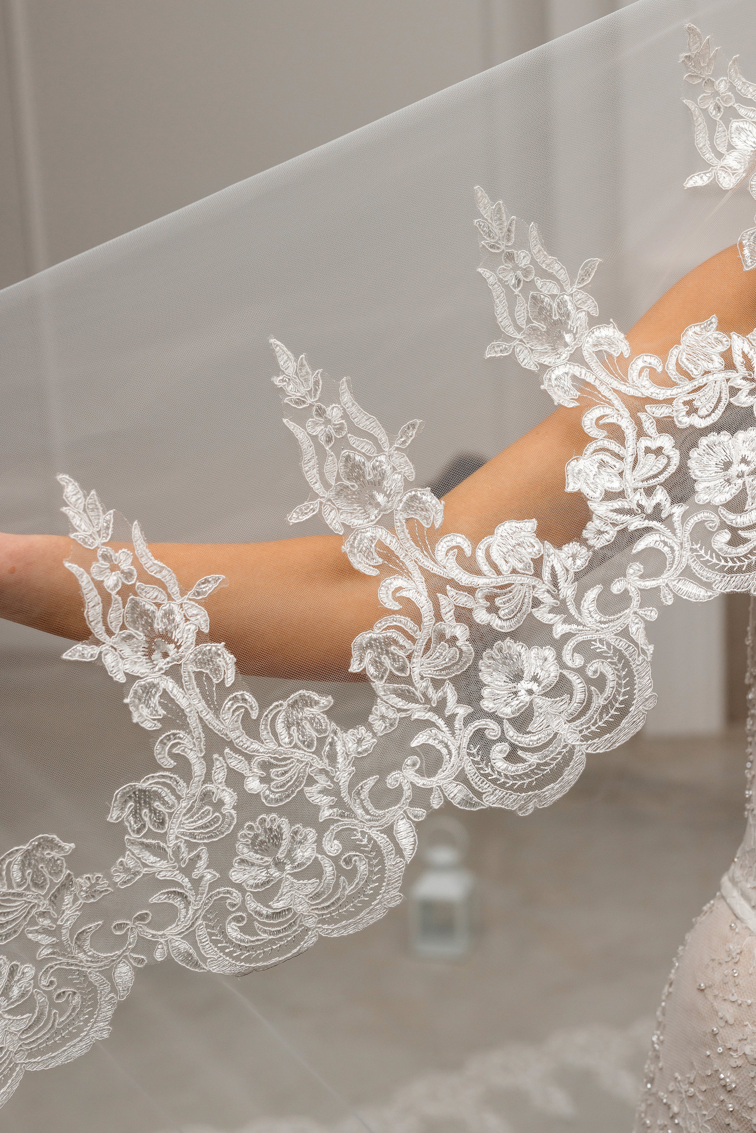 Milky White Grand Cathedral Lace Bridal Veil
