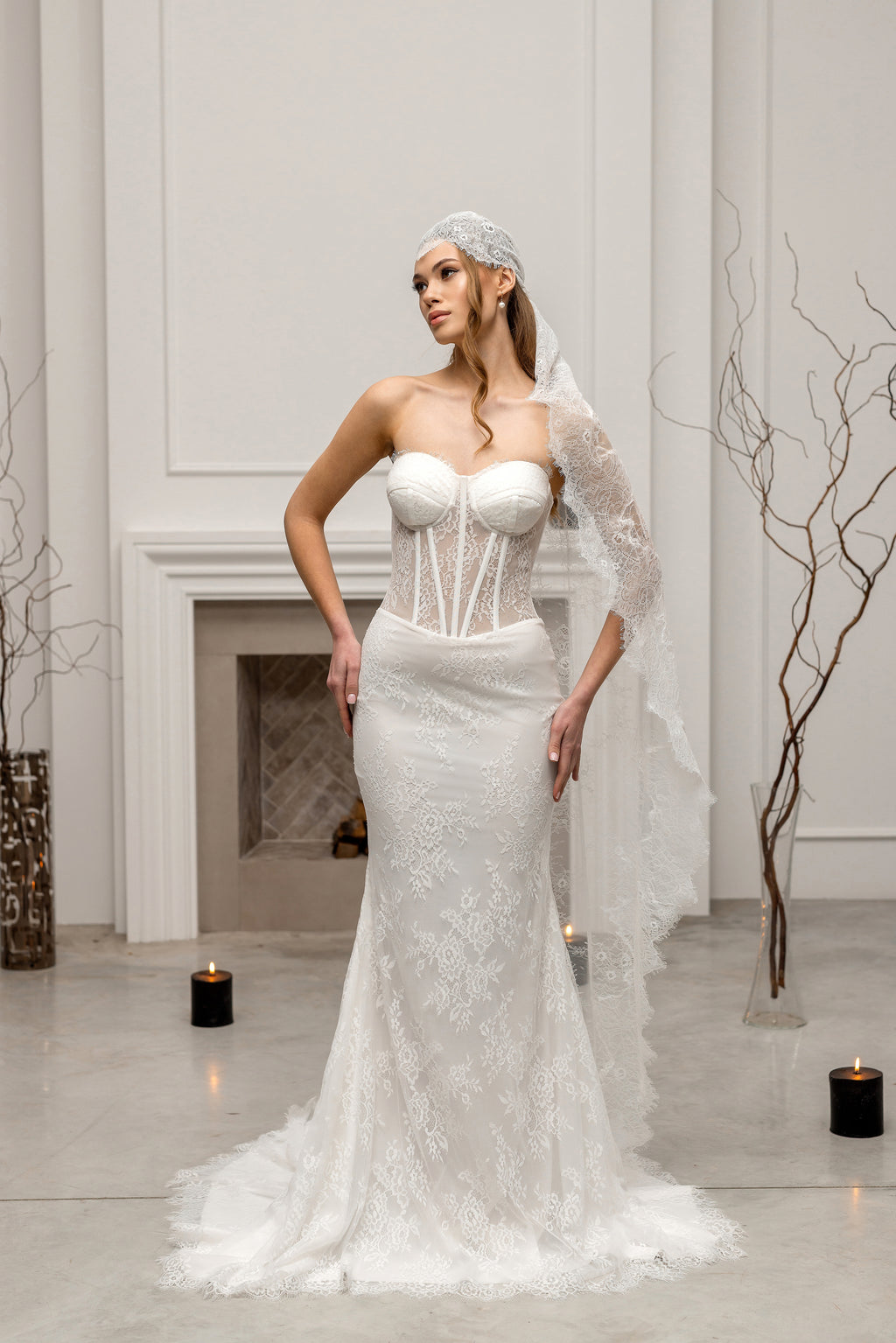 Ivory Chapel-Length Chantilly Lace Bridal Bandana Veil