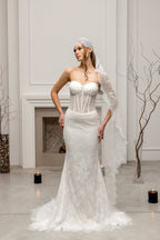 Ivory Chapel-Length Chantilly Lace Bridal Bandana Veil