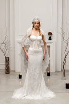 Ivory Chapel-Length Chantilly Lace Bridal Bandana Veil
