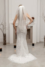 Elegant Net Veil with Sequin Embellishments