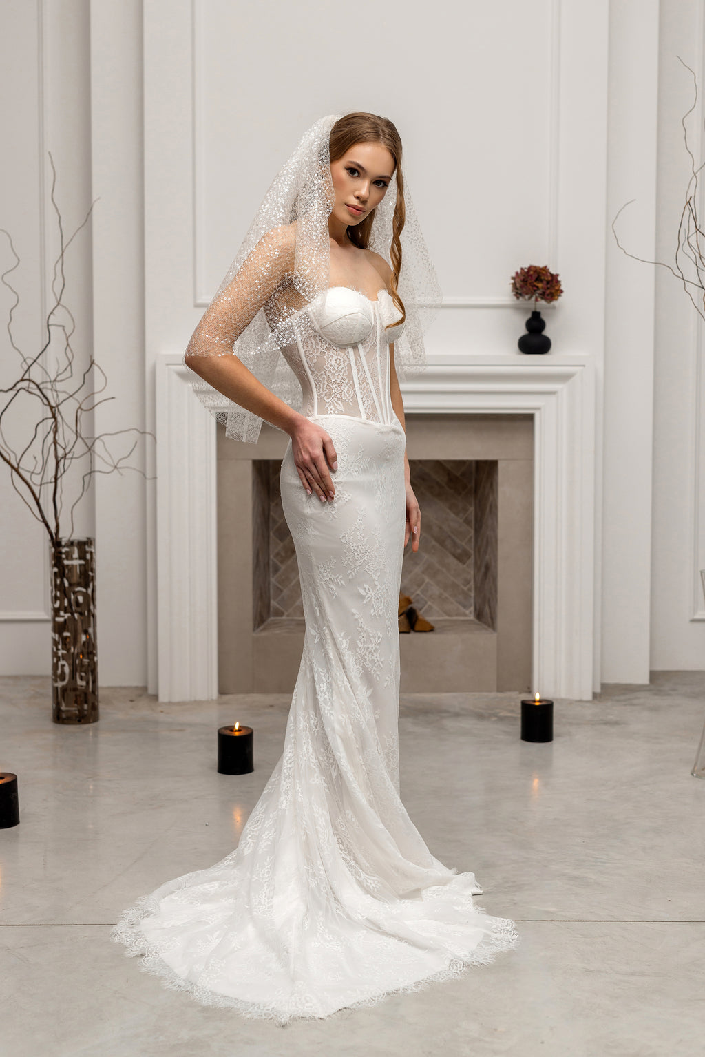Elegant Net Veil with Sequin Embellishments