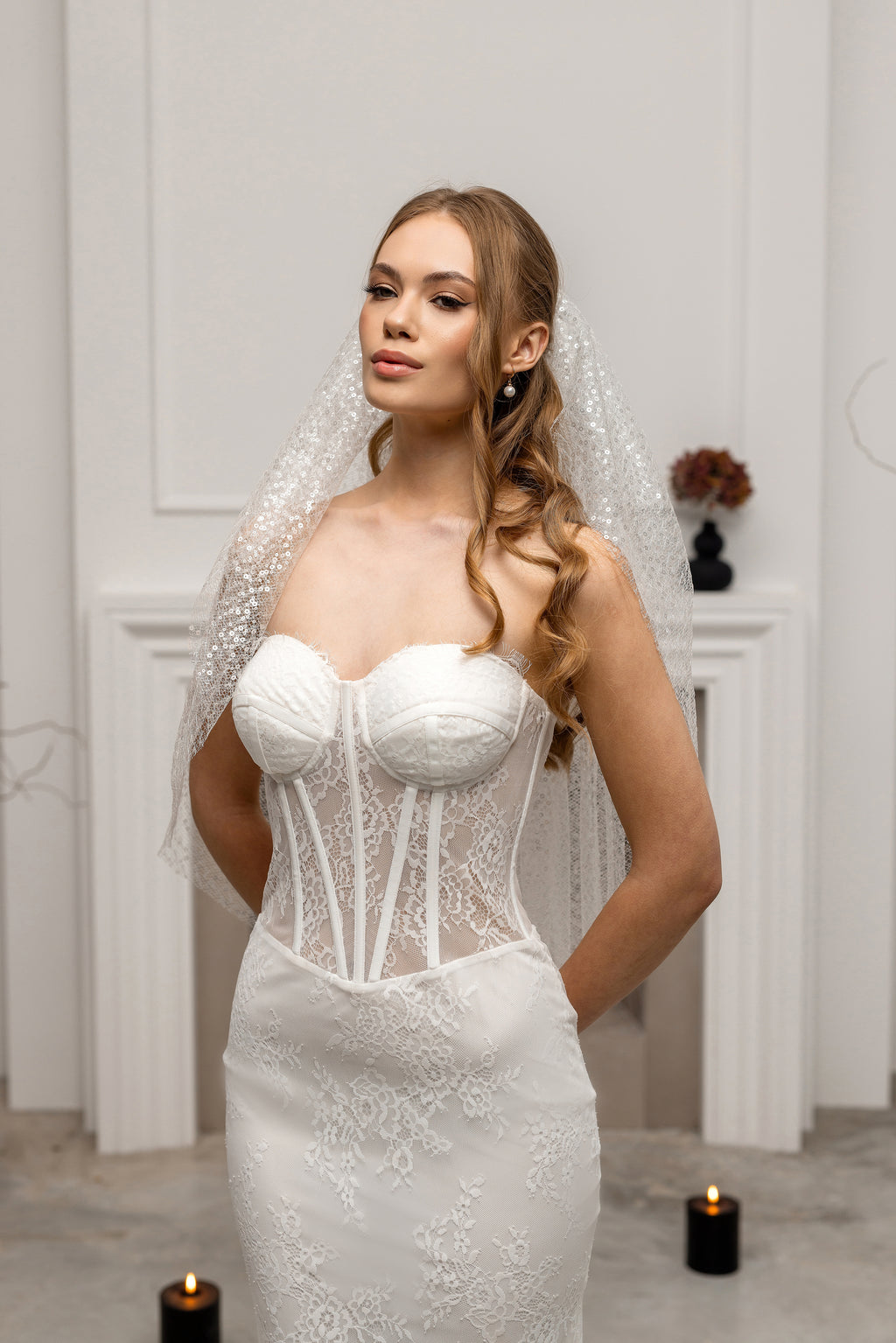 Elegant Net Veil with Sequin Embellishments