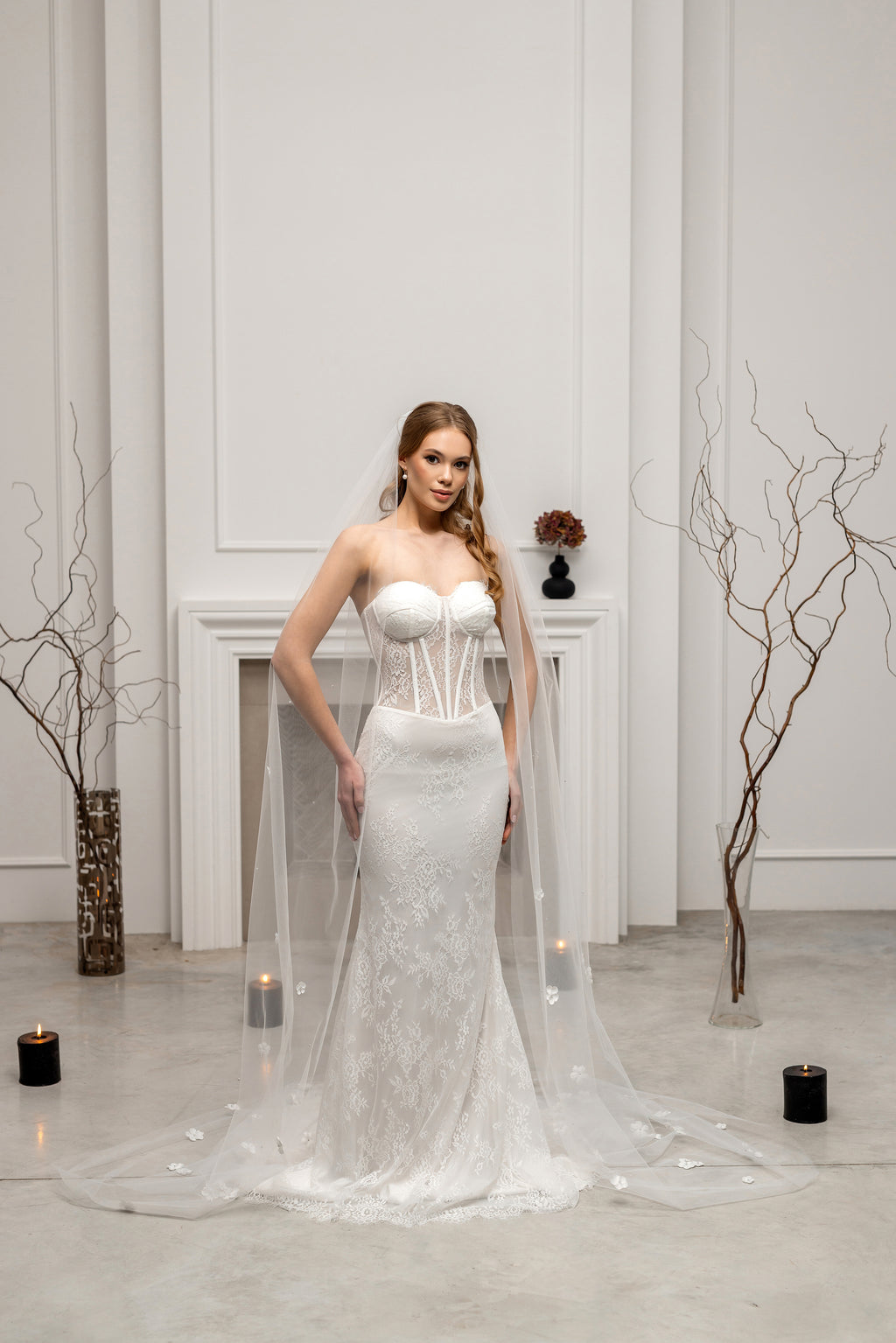 Elegant Net Veil with Sequin Embellishments