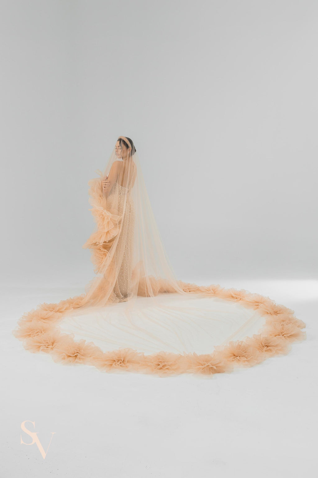 Cappuccino Royal Cathedral Oval Bridal Veil with 5D Flowers