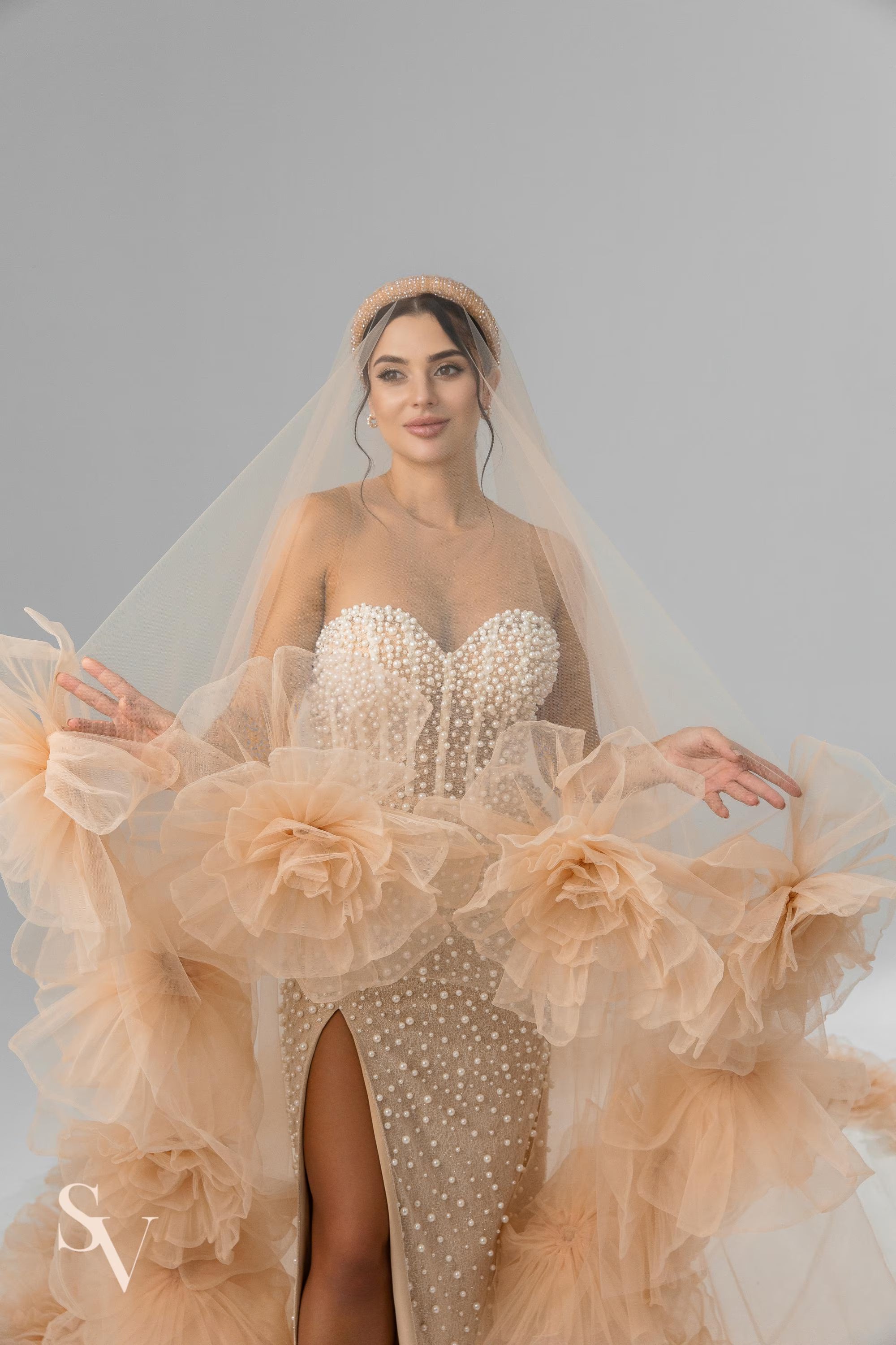 Cappuccino Royal Cathedral Oval Bridal Veil with 5D Flowers