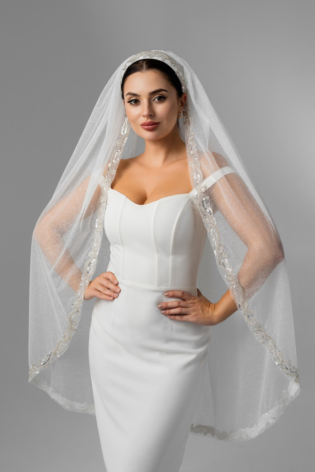 Fingertip-Length Glitter Bridal Veil with Japanese Matsuno Beads