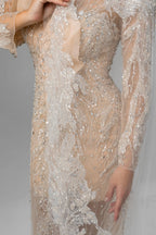 Ivory Royal Cathedral Oval Chantilly Lace Bridal Veil
