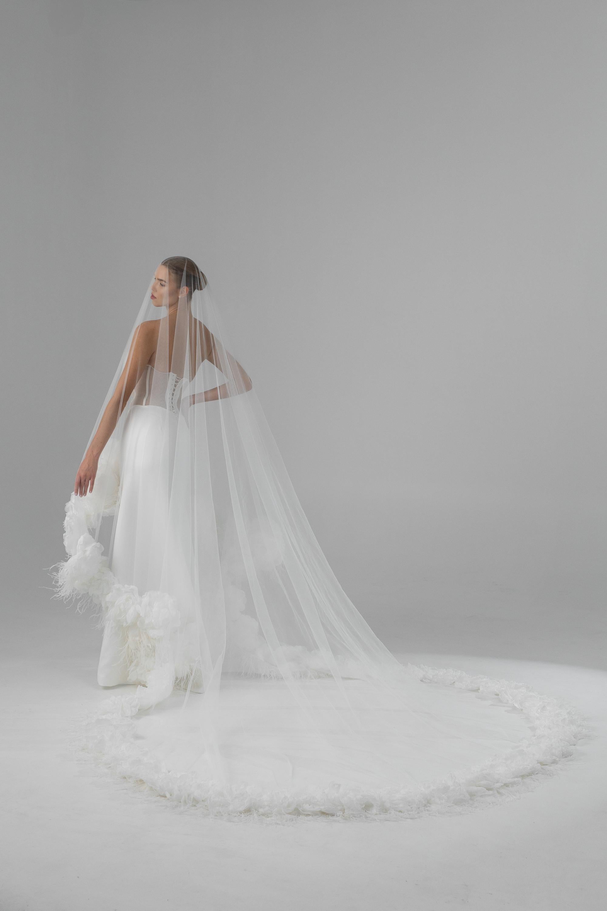Royal Cathedral Oval Bridal Veil with Peony Flowers and Feathers