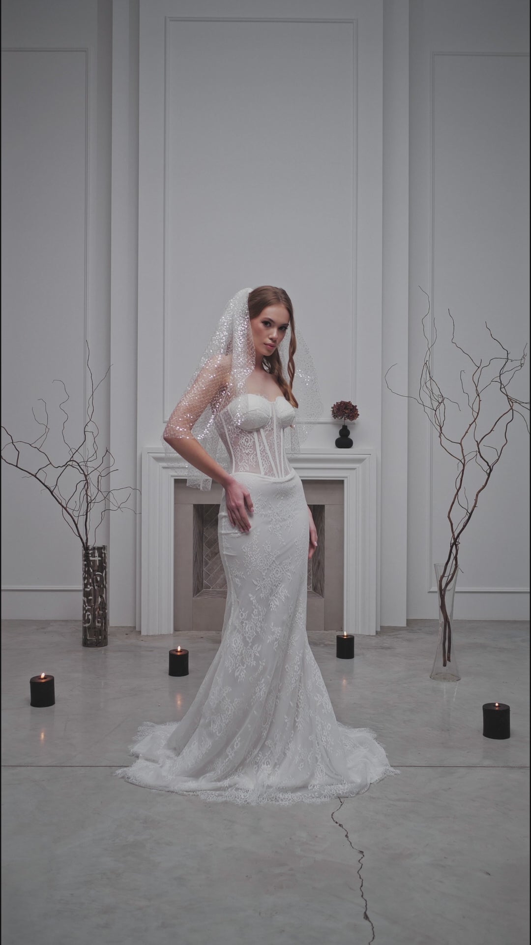 Elegant Net Veil with Sequin Embellishments