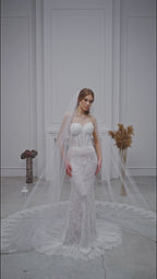 Milky Cathedral Lace Bridal Veil