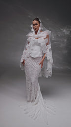 Chantilly Lace Bridal Hood