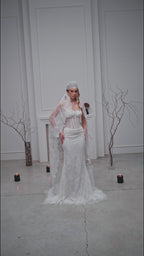 Ivory Chapel-Length Chantilly Lace Bridal Bandana Veil
